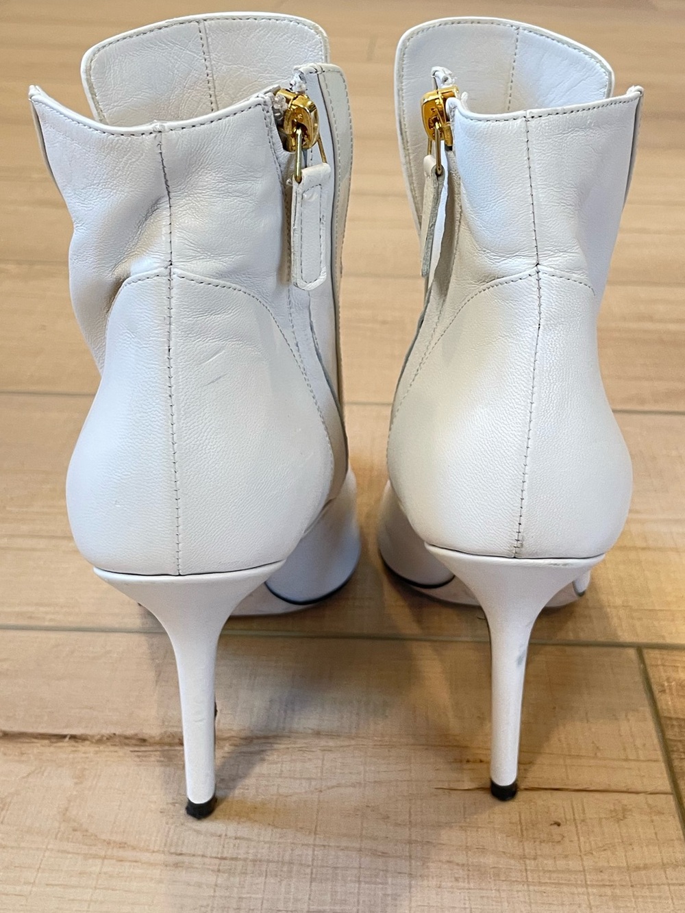Brunomagli White Pointed Stiletto Leather Ankle Boots with Side Zip size 37 - Picture 4 of 12
